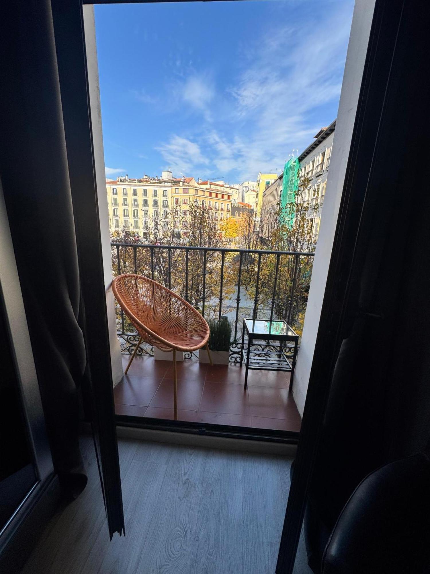 Opera Lux Hotel Madrid Luaran gambar