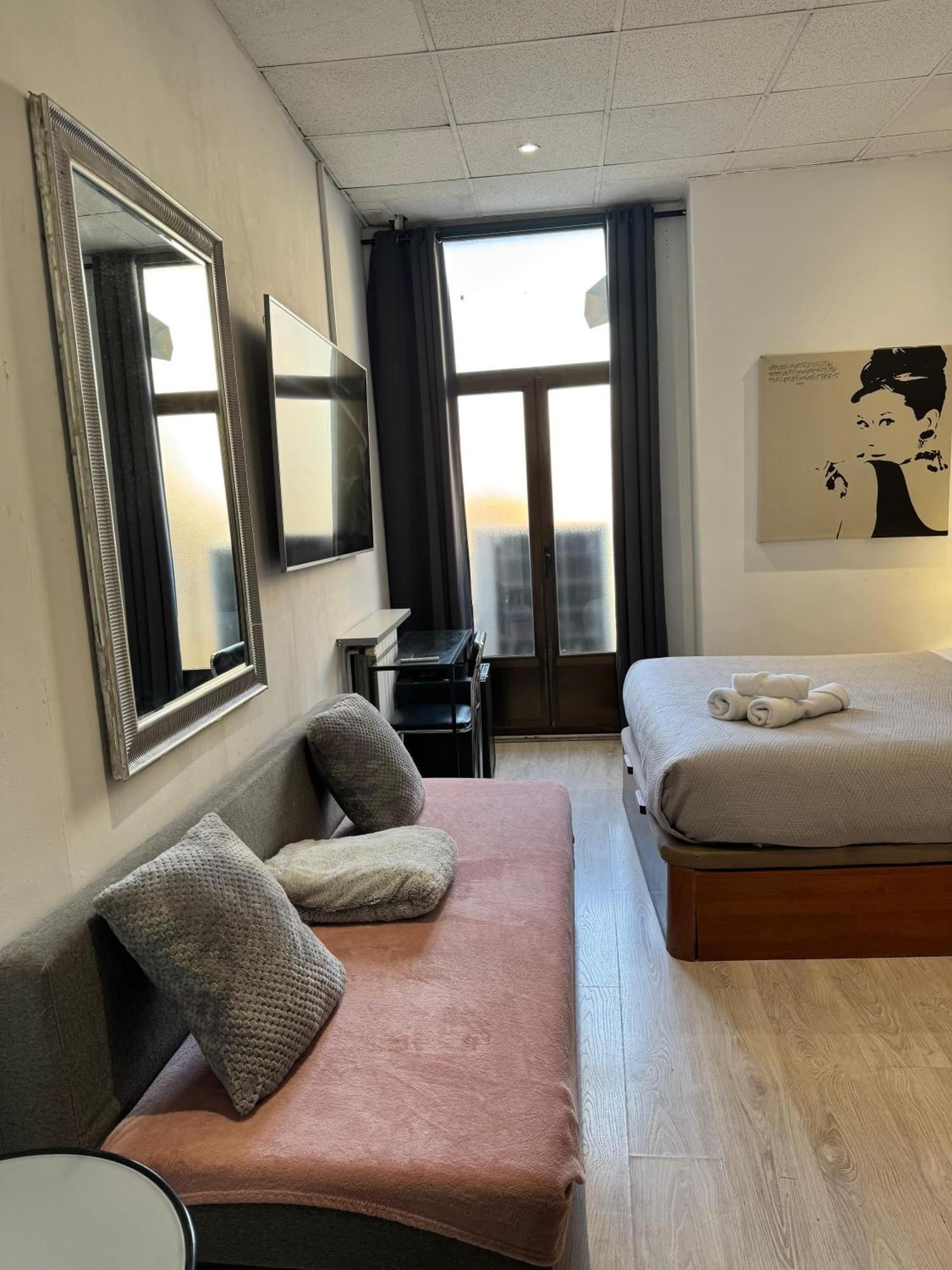 Opera Lux Hotel Madrid Luaran gambar